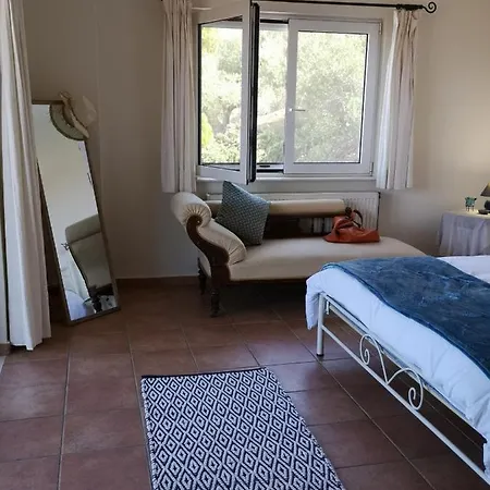 Lir Villa *